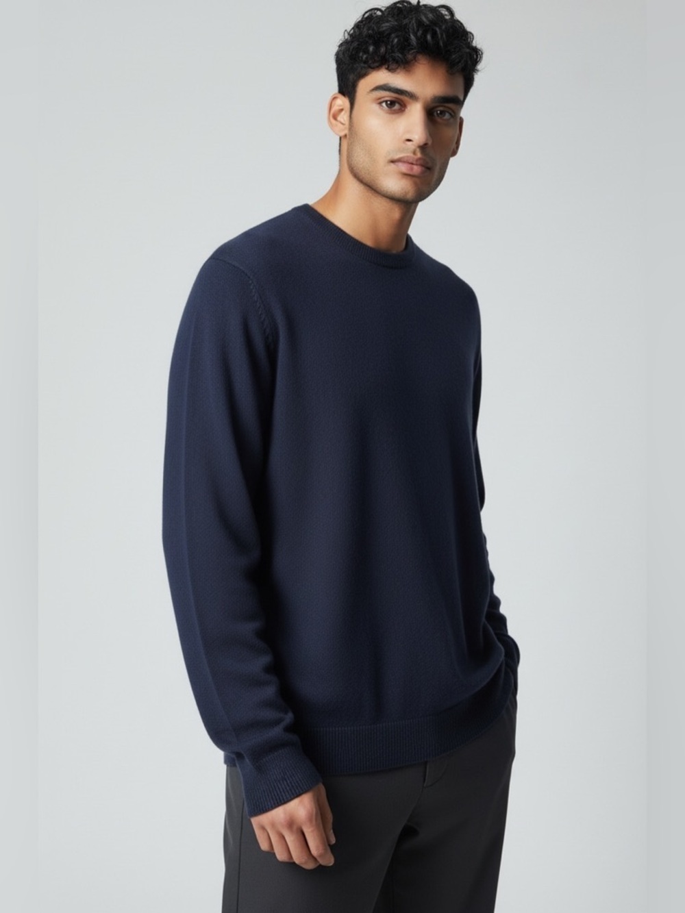 Hawker Rye men’s Cashmere Blend navy crew neck sweater Large.